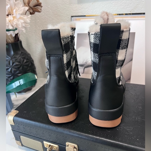 Torrid Plaid Cold Weather Insulated Bootie (WW) - Picture 4 of 6